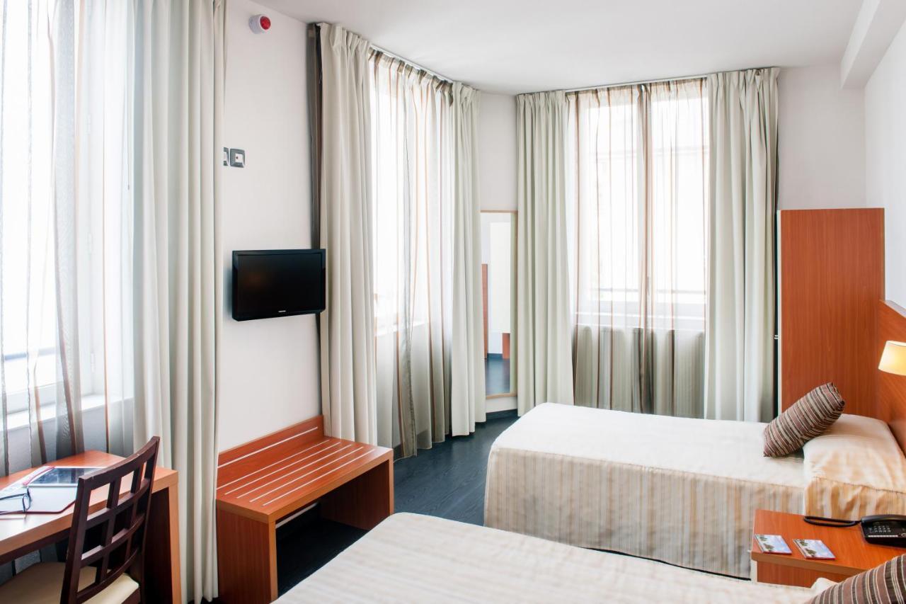 Hotel Florence ลูร์ด ภายนอก รูปภาพ